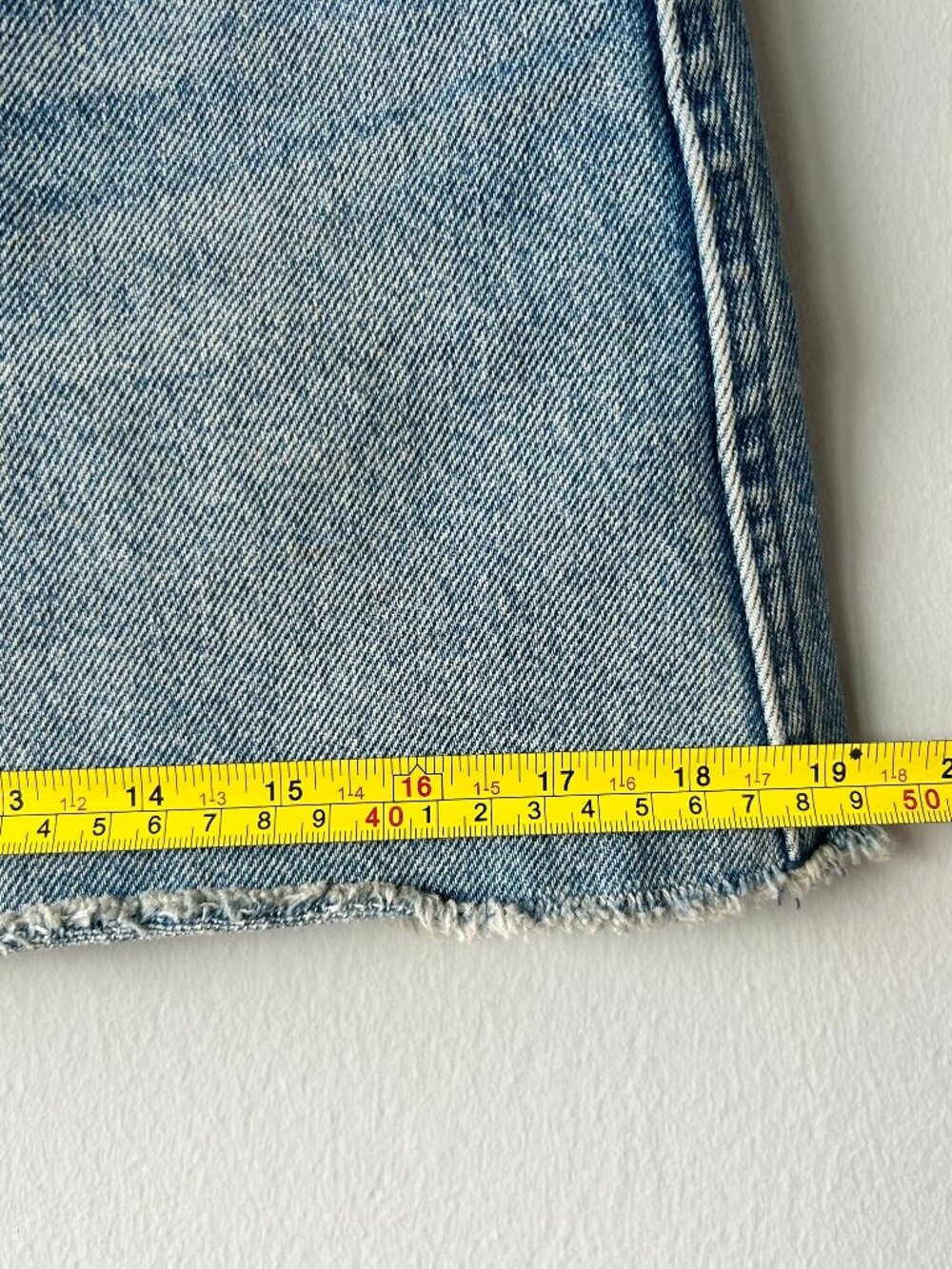 Abercrombie & Fitch Natural Rise Distressed Denim Mini Skirt Light Wash Size 25 - Picture 8 of 9